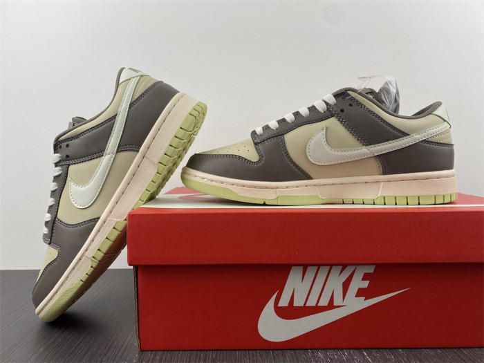 Nike SB Dunk Low Khaki Grey Green FB4960-210