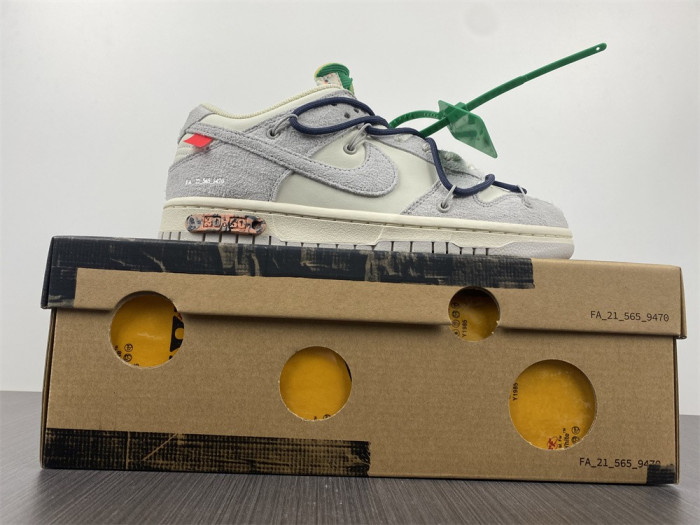 DUNK LOW 