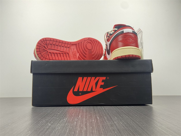 AIR JORDAN 1 LOW 