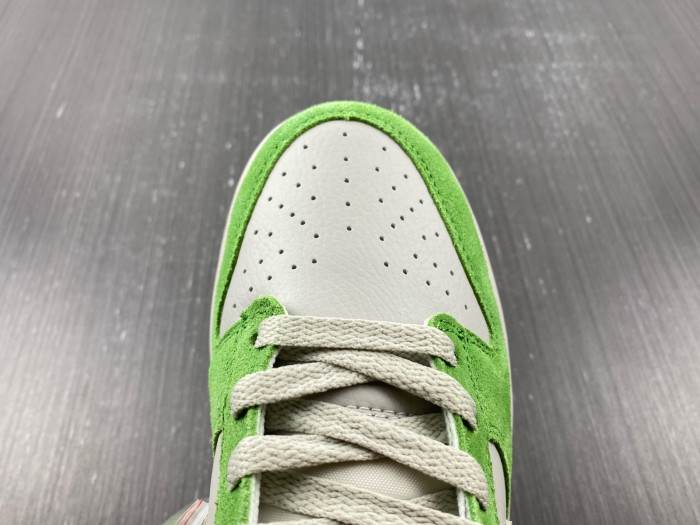 Nike Dunk Low Safari Sw0sh Chlorophyll DR0156-300