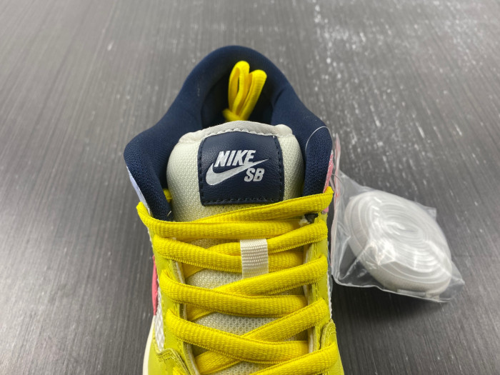 Nike Dunk Low Be True Sample DX5933-900