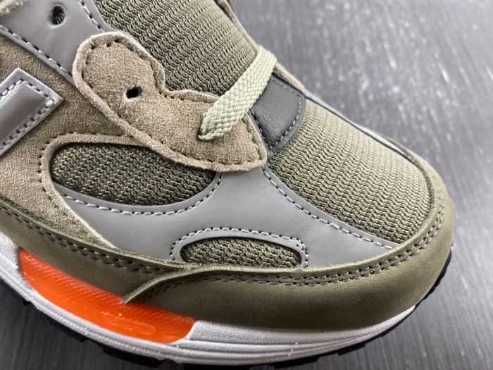 New Balance M992WT