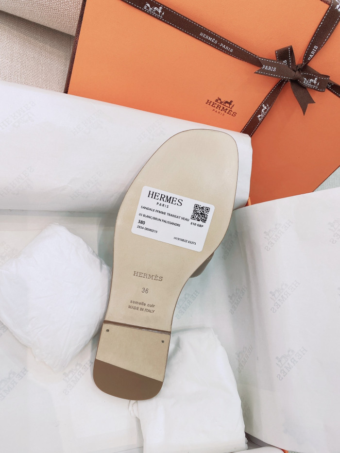 H**me5 SANDALS