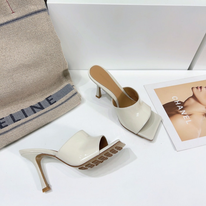 Botteg*Ven*ta Heels