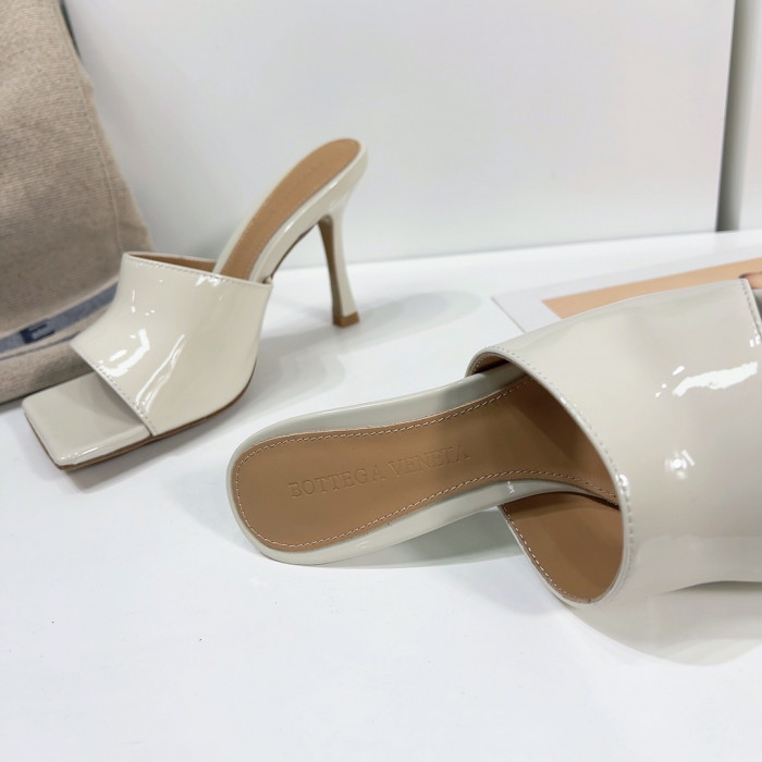 Botteg*Ven*ta Heels