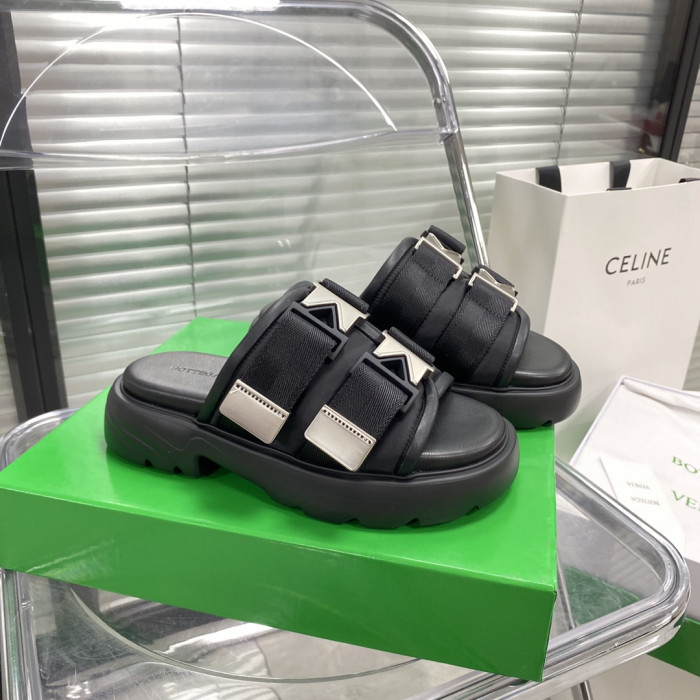 Botteg*Ven*ta Heels