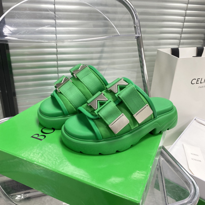 Botteg*Ven*ta Heels