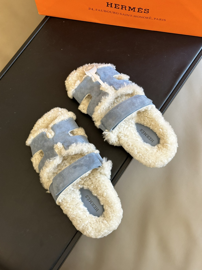 H**me5 SANDALS