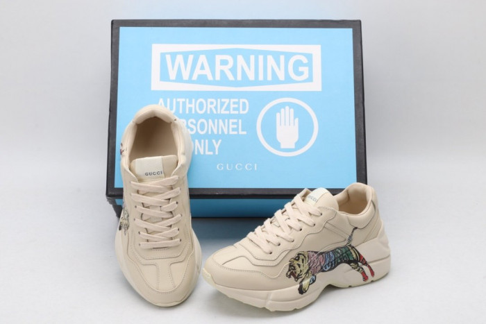 Gvc*1 Rhyton Leather Sneaker