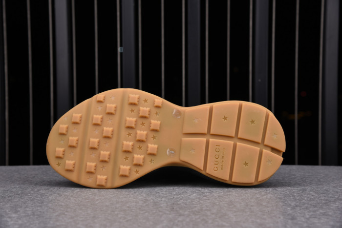 Gvc*1 sneaker