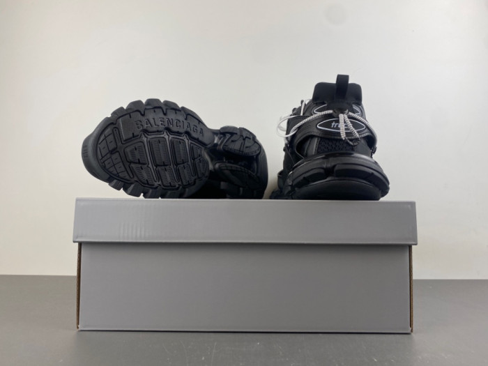 Ba1en*iaga Track Sneakers 800592 WTRHK 1020