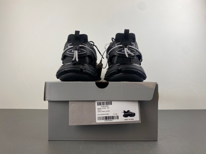 Ba1en*iaga Track Sneakers 800592 WTRHK 1020