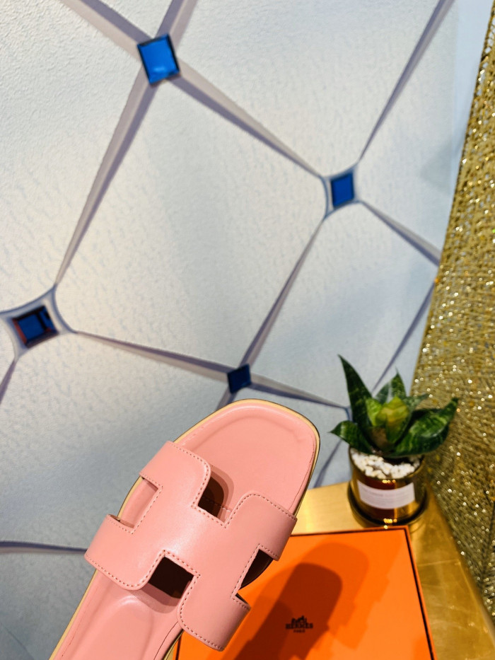 H**me5 SANDALS