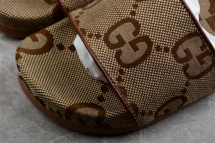 Gvc*1 SANDAL