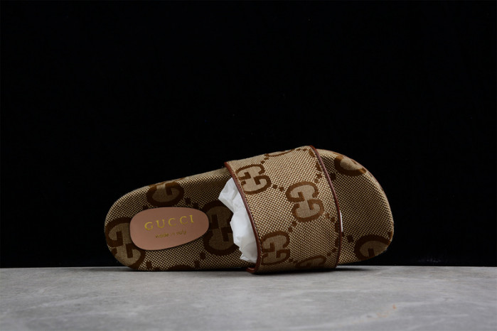 Gvc*1 SANDAL