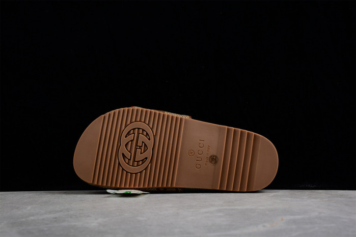 Gvc*1 SANDAL