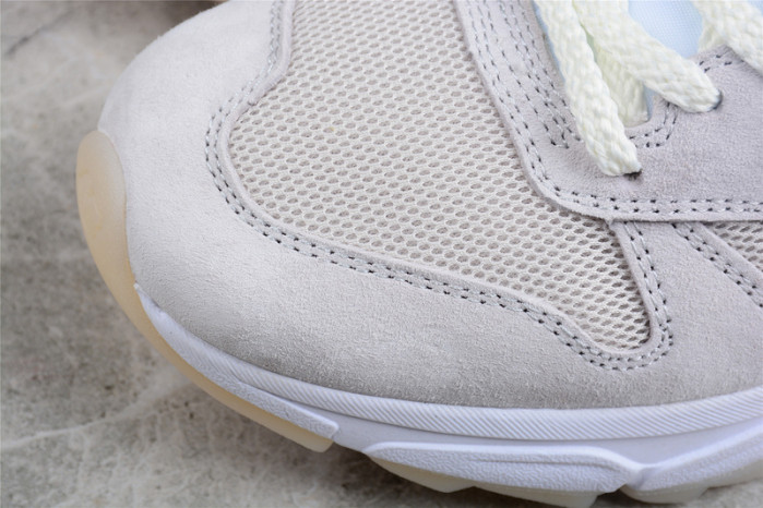 New Balance M7709CV
