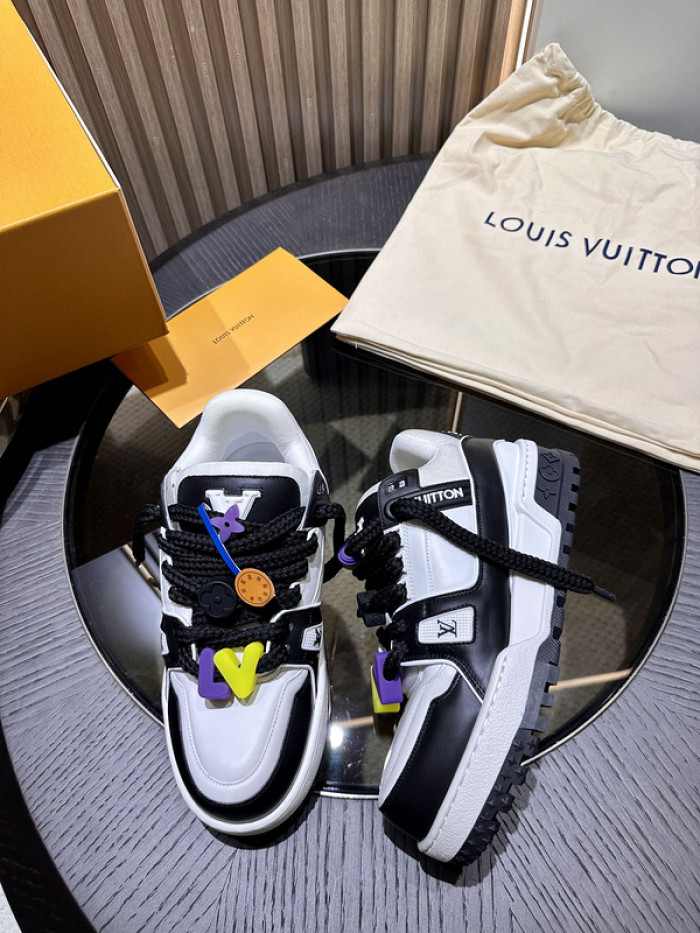 LO1_VTS SNEAKER