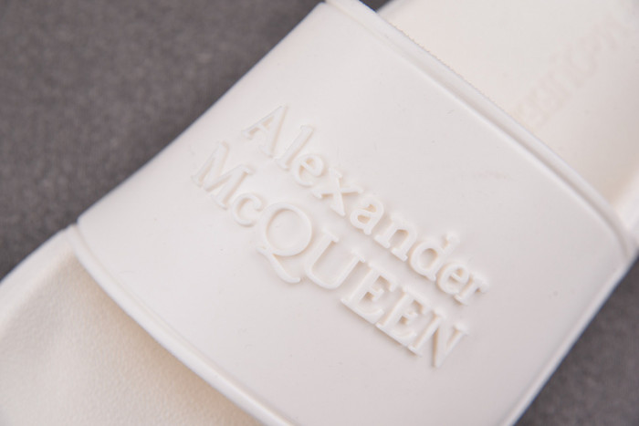 A1exa*der Mcqv*en SANDALS