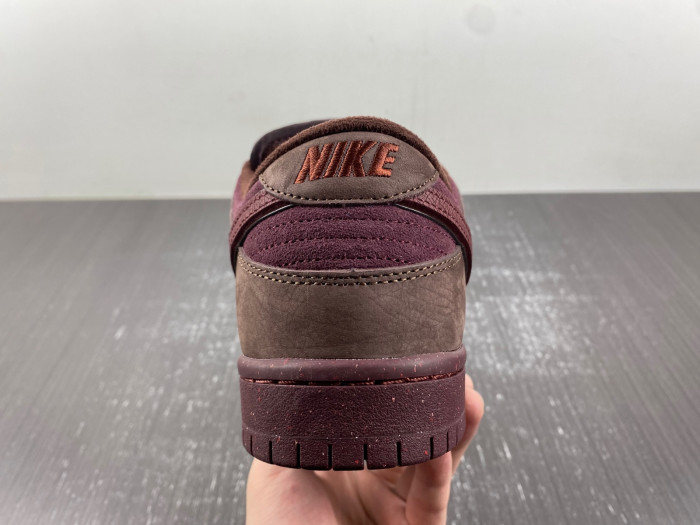 Nike SB Dunk Low Valentine