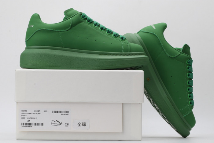 A1exa*der Mcqv*en OVERSIZED