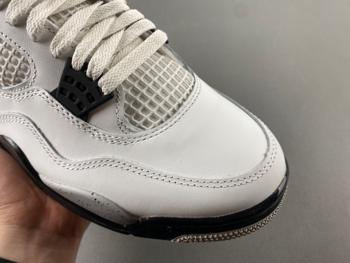 Air Jordan 4 "White Cement" 2025 FV5029-100