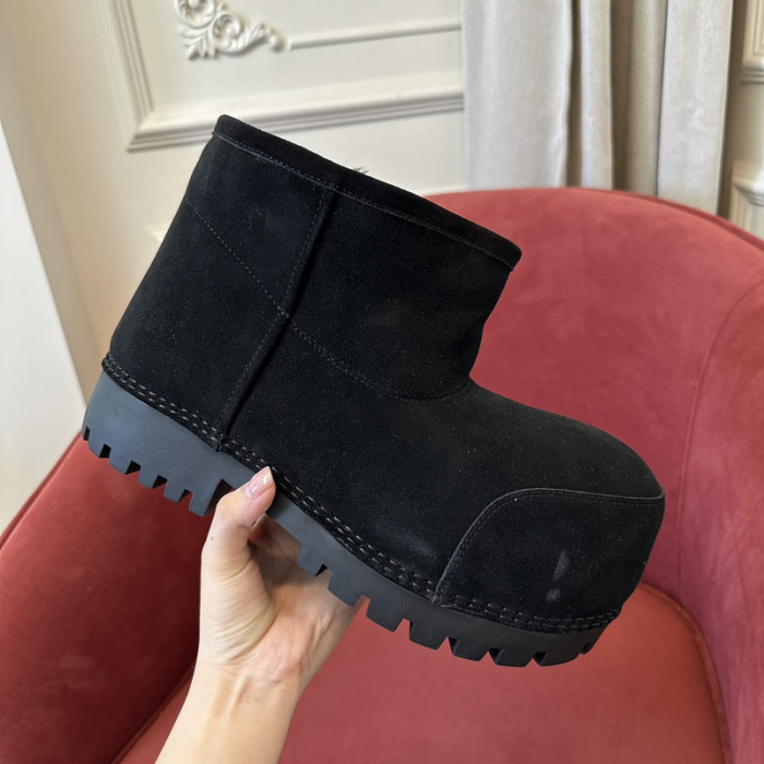 Ba1en*iaga Brown Alaska Fur Bootie