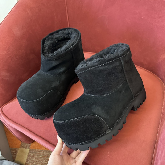 Ba1en*iaga Brown Alaska Fur Bootie