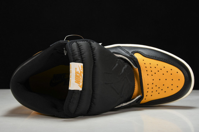 Air Jordan 1 High OG "Yellow Toe" 555088-711