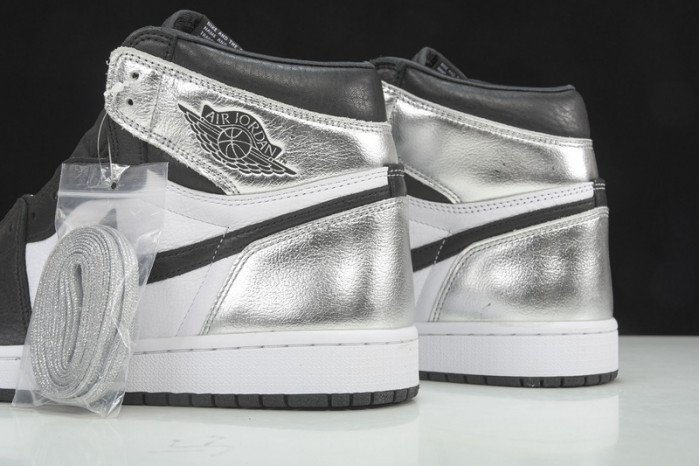 Air Jordan 1 Retro High OG Silver Toe CD0461-001