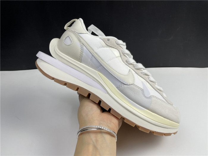 Sacai x Nike Vapor Waffle SP Sail White Gum DD1875-100