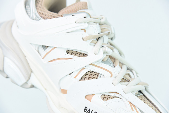 Ba1en*iaga TRACK