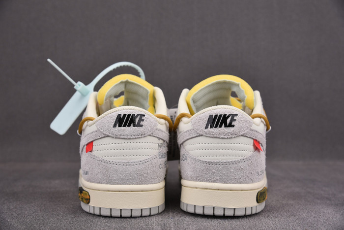 DUNK LOW 