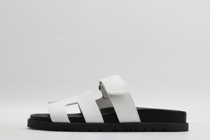 H**me5 SANDALS