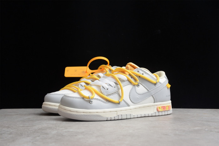 DUNK LOW 