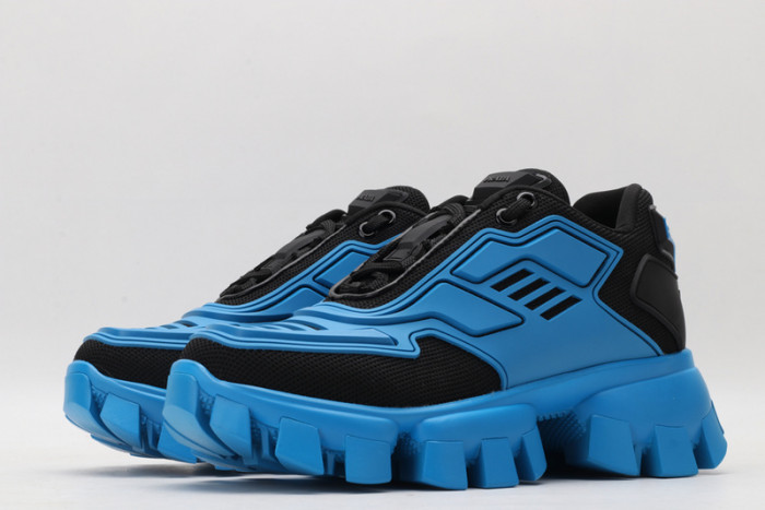 Pra*a sneaker