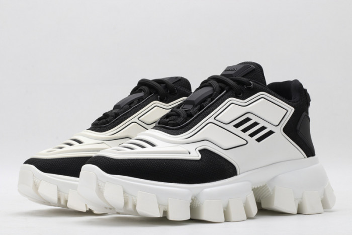 Pra*a sneaker