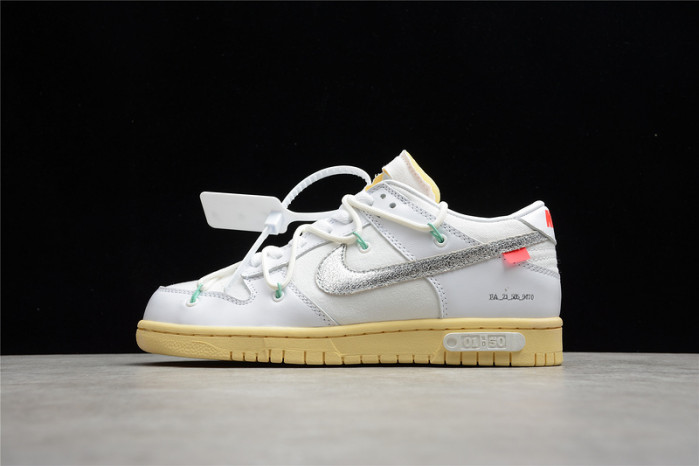 DUNK LOW 