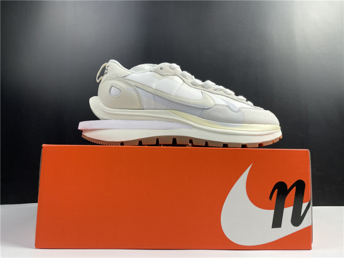 Sacai x Nike Vapor Waffle SP Sail White Gum DD1875-100