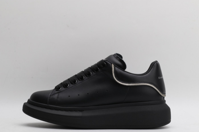 A1exa*der Mcqv*en OVERSIZED