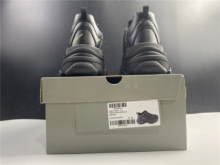 BLCG SNEAKER TRIPLE.S.