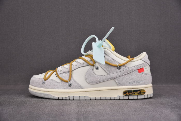 DUNK LOW 