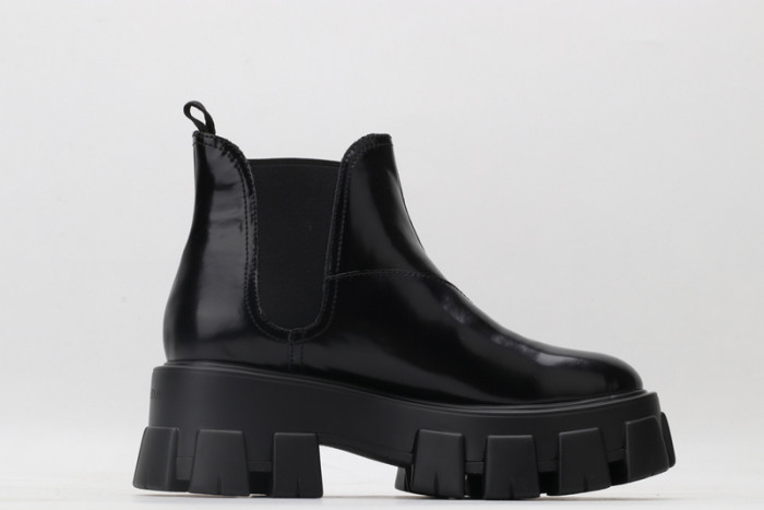 Pra*a Boots