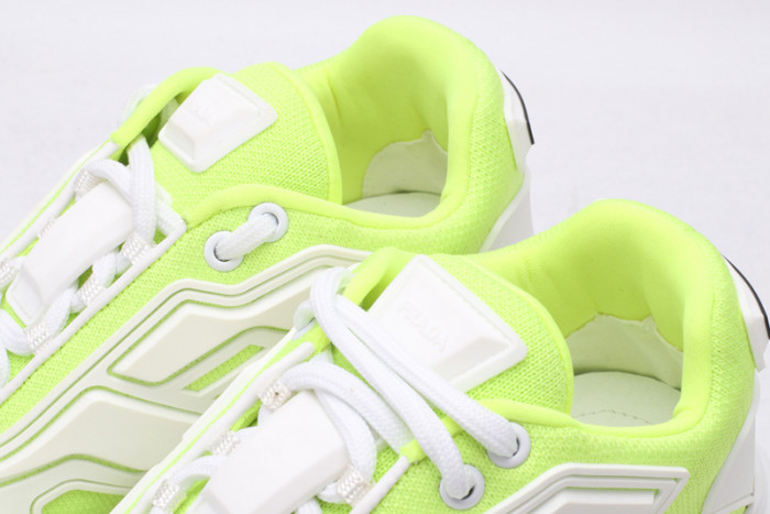 Pra*a sneaker