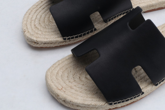 H**me5 SANDALS