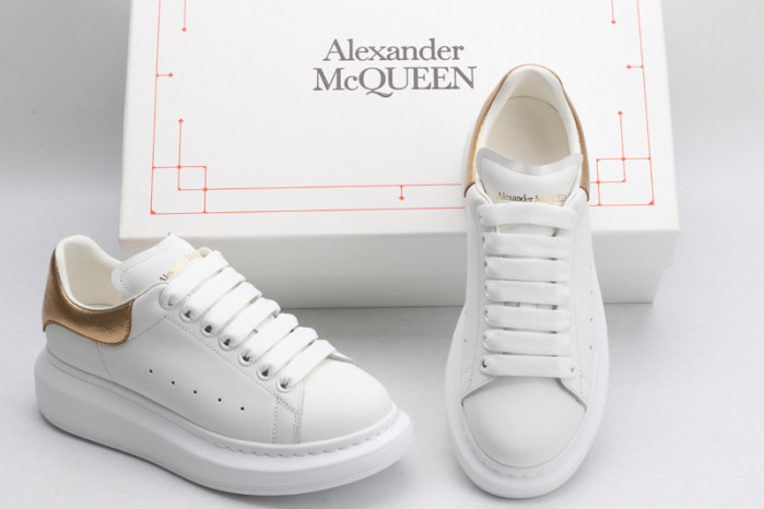A1exa*der Mcqv*en OVERSIZED