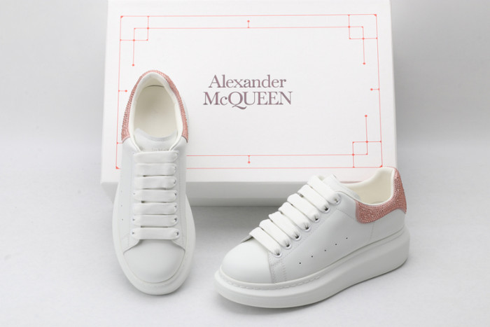 A1exa*der Mcqv*en OVERSIZED