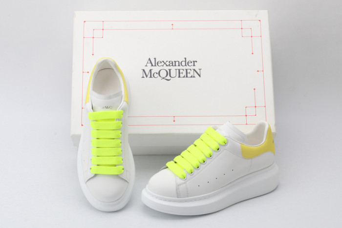 A1exa*der Mcqv*en OVERSIZED
