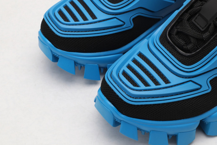 Pra*a sneaker