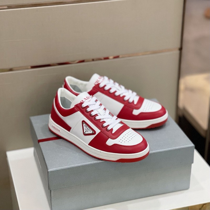 Pra*a sneaker